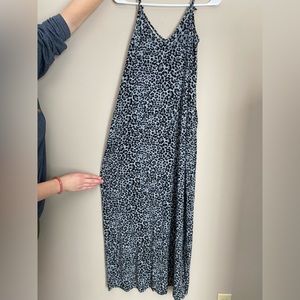 Zenana v neck leopard dress